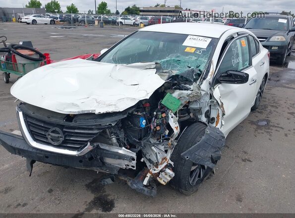 1N4AL3AP6JC205238 2018 NISSAN ALTIMA White Przód lewy