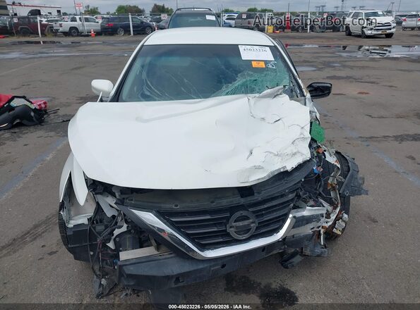 1N4AL3AP6JC205238 2018 NISSAN ALTIMA White Widok zestawu wskaźników