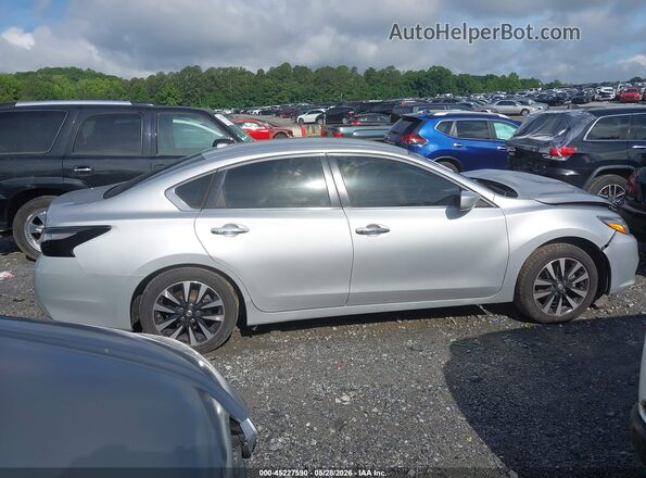 1N4AL3AP6JC206874 2018 NISSAN ALTIMA Silver Rear interior view