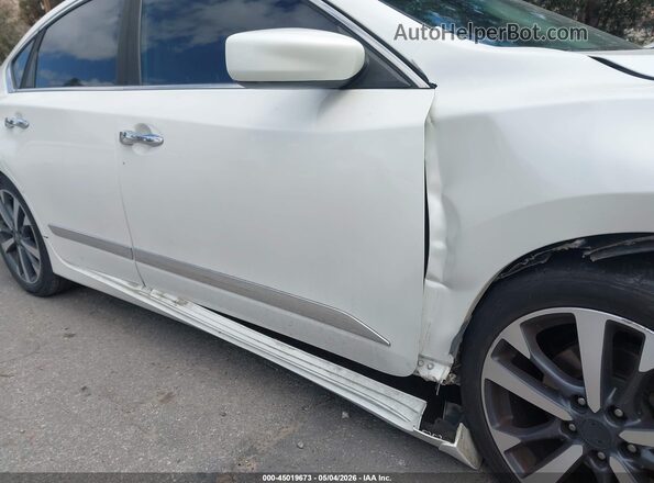 1N4AL3AP7GC112270 2016 NISSAN ALTIMA White Սարքավորումների վահանակի տեսք