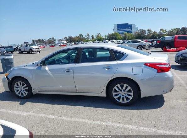 1N4AL3AP7GN389098 2016 NISSAN ALTIMA Silver 360 interior view
