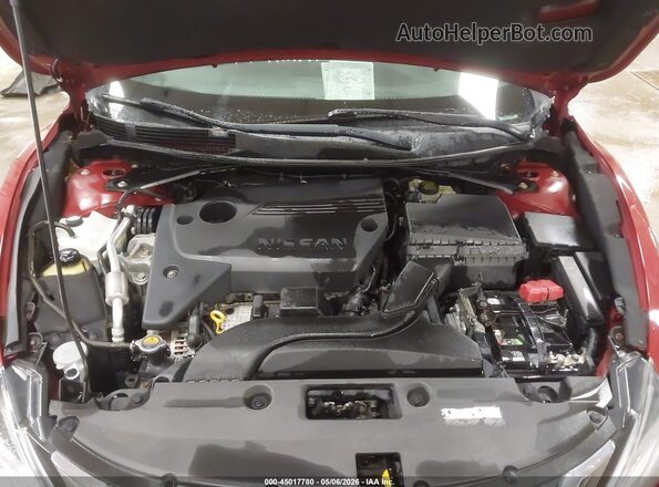 1N4AL3AP7HN306917 2017 NISSAN ALTIMA Red Widok z tyłu