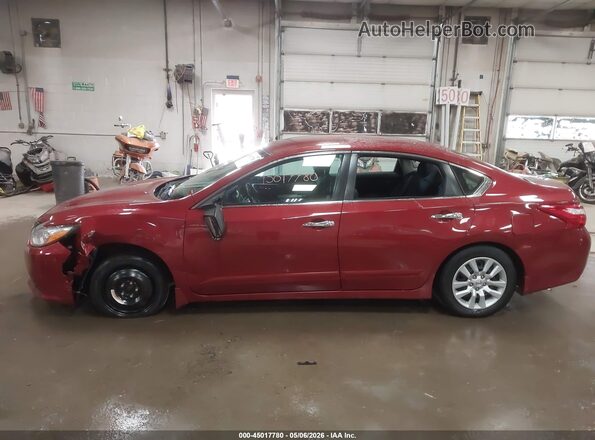 1N4AL3AP7HN306917 2017 NISSAN ALTIMA Red Widok z przodu