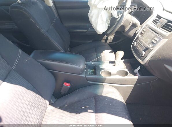 1N4AL3AP7JC122773 2018 NISSAN ALTIMA White Front interior view