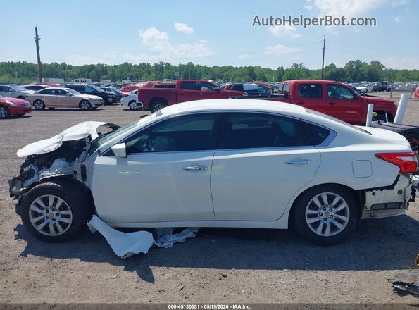 1N4AL3AP7JC122773 2018 NISSAN ALTIMA White 360 interior view