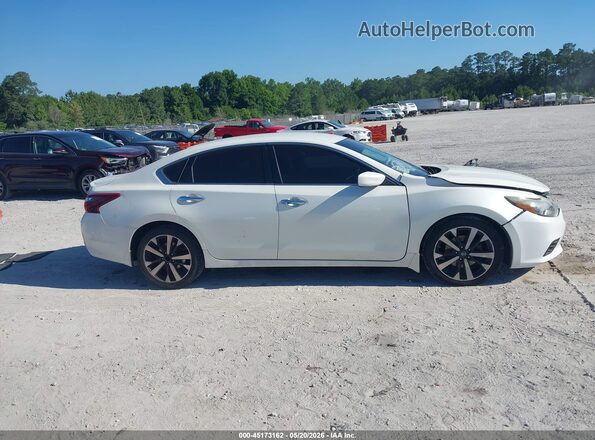 1N4AL3AP7JC149925 2018 NISSAN ALTIMA White Вид задньої частини салону