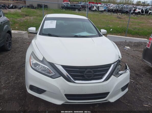 1N4AL3AP7JC177577 2018 NISSAN ALTIMA White Вид щитка приладів