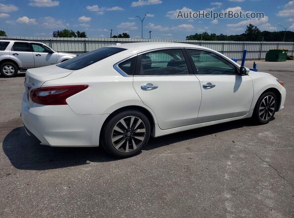 1N4AL3AP7JC205541 2018 NISSAN ALTIMA White Հետևի աջ