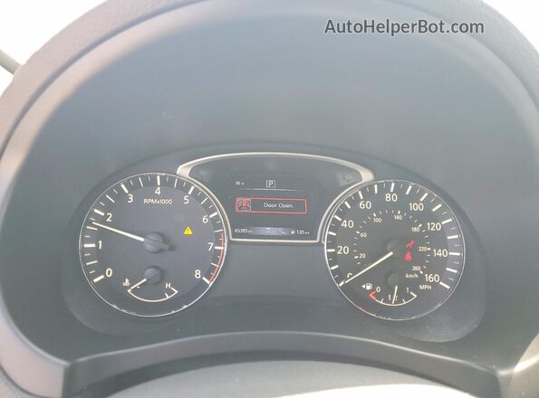 1N4AL3AP7JC205541 2018 NISSAN ALTIMA White Սարքավորումների վահանակի տեսք
