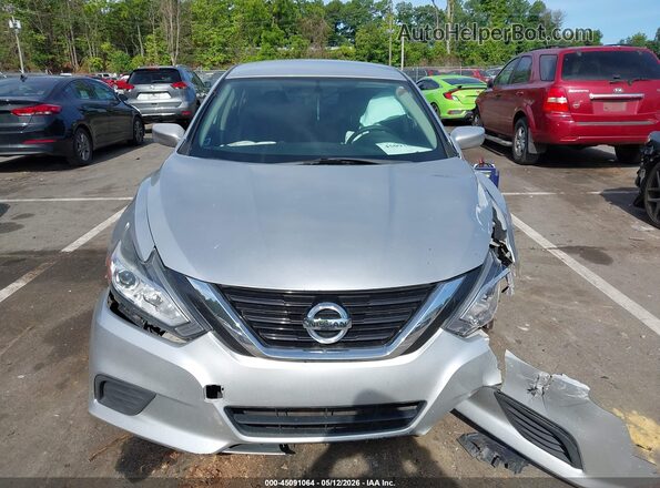 1N4AL3AP7JC237597 2018 NISSAN ALTIMA Silver Rear interior view