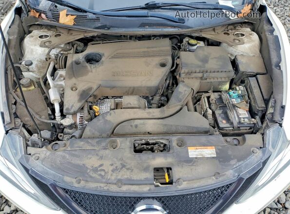 1N4AL3AP7JC256893 2018 NISSAN ALTIMA White Widok wnętrza z tyłu