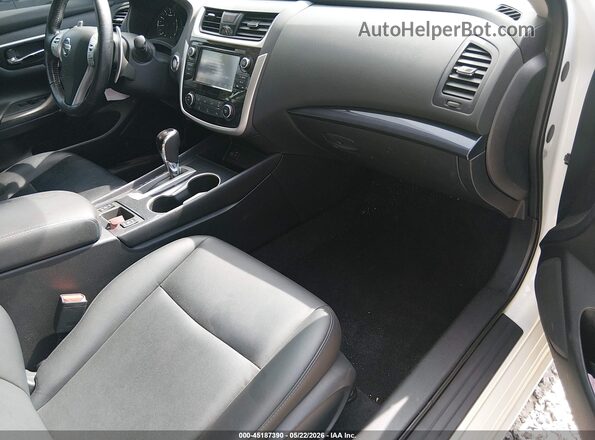 1N4AL3AP7JC272897 2018 NISSAN ALTIMA White წინა სალონის ხედი
