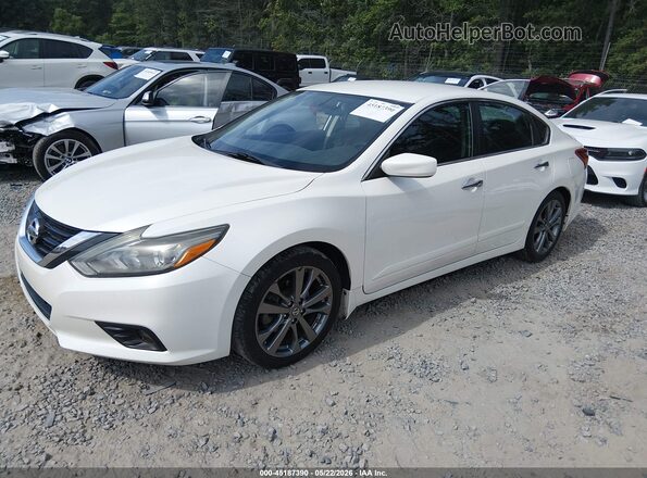 1N4AL3AP7JC272897 2018 NISSAN ALTIMA White წინა მარცხენა ხედი სამი მეოთხედიდან