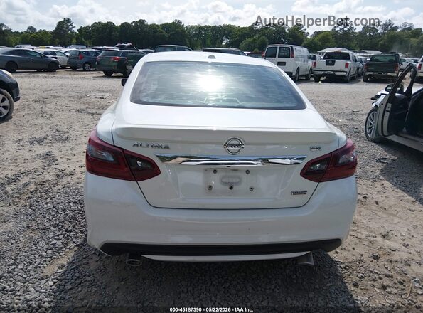 1N4AL3AP7JC272897 2018 NISSAN ALTIMA White 