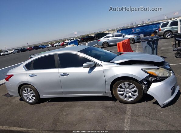 1N4AL3AP8GC195062 2016 NISSAN ALTIMA Silver Widok wnętrza z tyłu