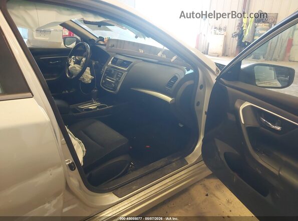 1N4AL3AP8HC127393 2017 NISSAN ALTIMA Silver Вид салону спереду