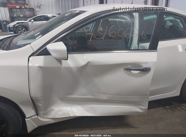 1N4AL3AP8JC140179 2018 NISSAN ALTIMA White 