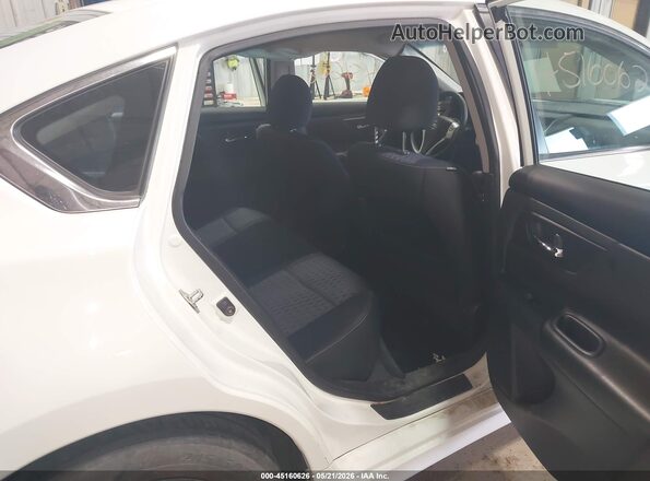 1N4AL3AP8JC140179 2018 NISSAN ALTIMA White 