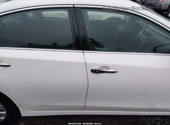 1N4AL3AP8JC165678 2018 NISSAN ALTIMA Белый Вид задней части салона