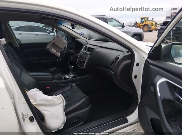 1N4AL3AP8JC167155 2018 NISSAN ALTIMA White 