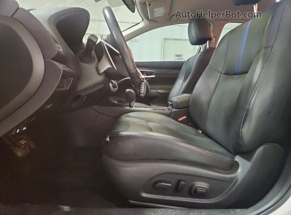 1N4AL3AP8JC180987 2018 NISSAN ALTIMA White Front interior view