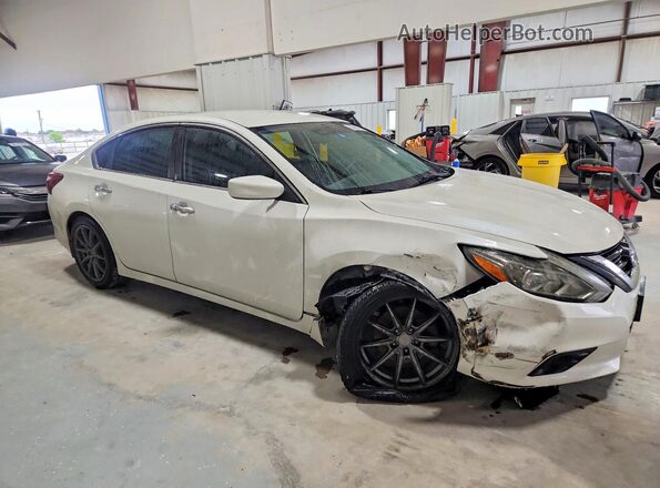 1N4AL3AP8JC180987 2018 NISSAN ALTIMA White Front right