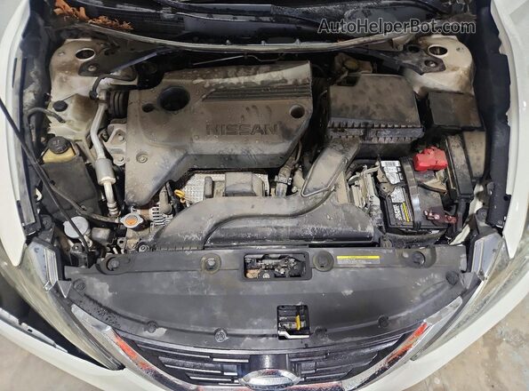 1N4AL3AP8JC180987 2018 NISSAN ALTIMA White Rear interior view