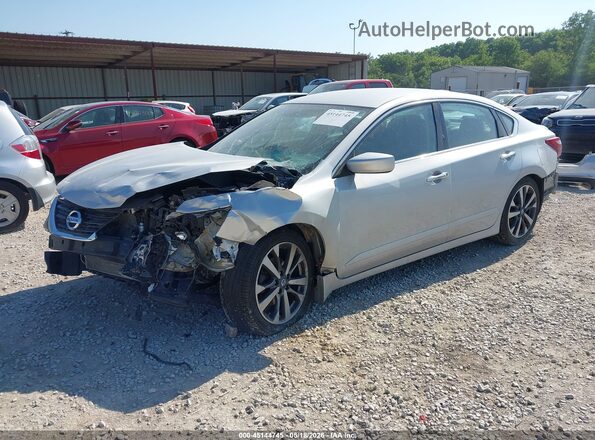 1N4AL3AP9HC111543 2017 NISSAN ALTIMA Серебряный Передняя левая четверть