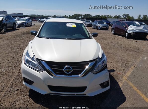 1N4AL3AP9HC487577 2017 NISSAN ALTIMA White Rear interior view
