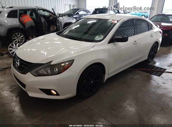 1N4AL3AP9JC159534 2018 NISSAN ALTIMA White Передня ліва чверть