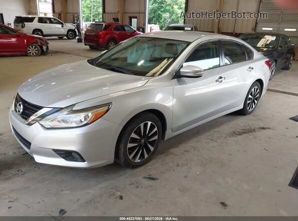 1N4AL3AP9JC179329 2018 NISSAN ALTIMA Серебряный Передняя левая четверть