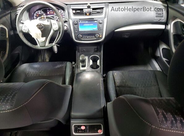 1N4AL3APXGC124459 2016 NISSAN ALTIMA Red Вид панелі приладів