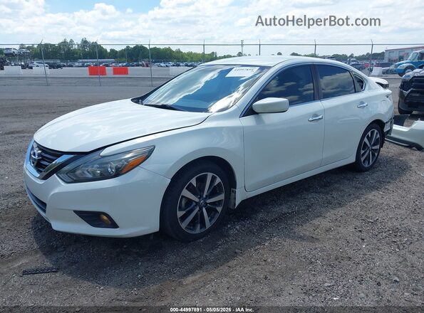 1N4AL3APXHC236003 2017 NISSAN ALTIMA White წინა მარცხენა ხედი სამი მეოთხედიდან