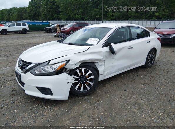 1N4AL3APXJC241689 2018 NISSAN ALTIMA White Առջևի ձախ երեք քառորդ տեսարան