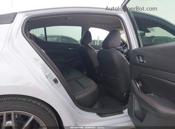 1N4AL4CV3RN426975 2024 NISSAN ALTIMA Blue Widok naklejki z numerem VIN