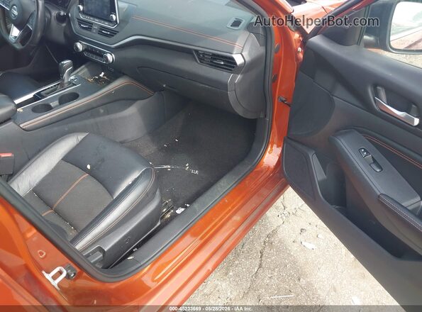 1N4AL4CV7NN392419 2022 NISSAN ALTIMA Orange Front interior view