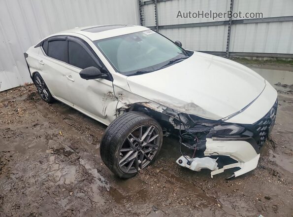 1N4AL4CV7PN319702 2023 NISSAN ALTIMA White 