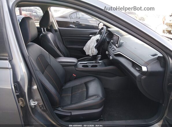 1N4AL4CVXKC228072 2019 NISSAN ALTIMA Серый Вид салона спереди