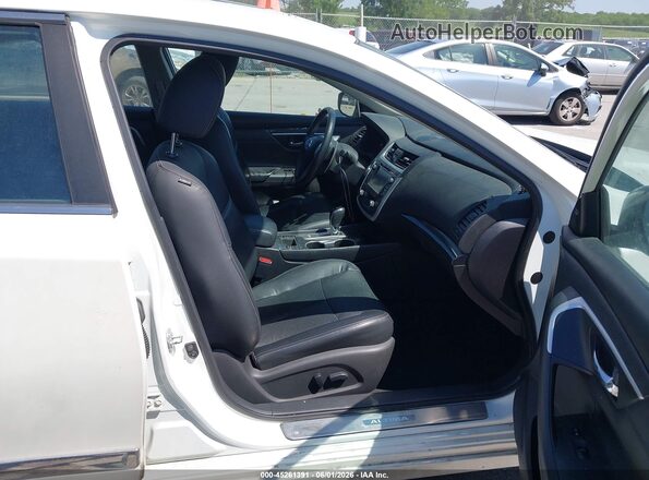1N4BL3AP1GC148167 2016 NISSAN ALTIMA White Widok wnętrza z przodu
