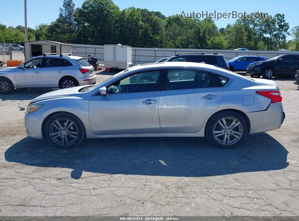 1N4BL3AP5GC146356 2016 NISSAN ALTIMA Silver 360 interior view