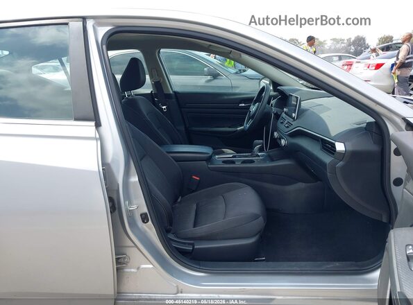 1N4BL4BV0LC208288 2020 NISSAN ALTIMA Silver Widok wnętrza z przodu