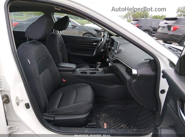 1N4BL4BV1LC236164 2020 NISSAN ALTIMA White Front interior view