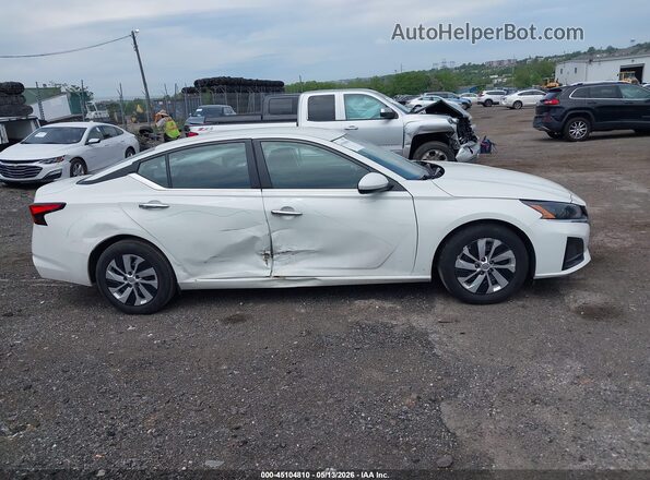 1N4BL4BV2PN399433 2023 NISSAN ALTIMA Белый Вид задней части салона