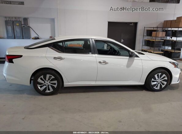 1N4BL4BV3SN328170 2025 NISSAN ALTIMA White უკანა სალონის ხედი