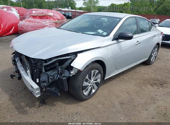 1N4BL4BV4RN418681 2024 NISSAN ALTIMA Silver Przód lewy