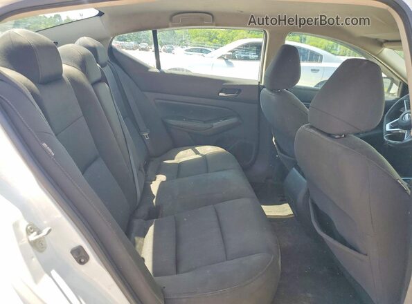 1N4BL4BV5LC138867 2020 NISSAN ALTIMA White Rear seats view