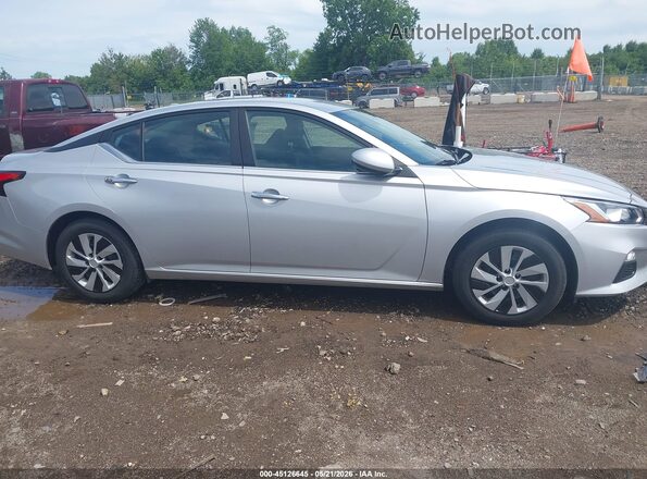 1N4BL4BV6LC273324 2020 NISSAN ALTIMA Silver Widok wnętrza z tyłu