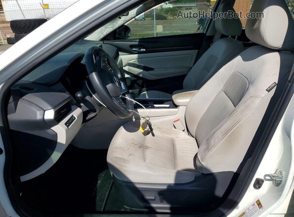 1N4BL4BV7KC159394 2019 NISSAN ALTIMA Белый Вид салона спереди