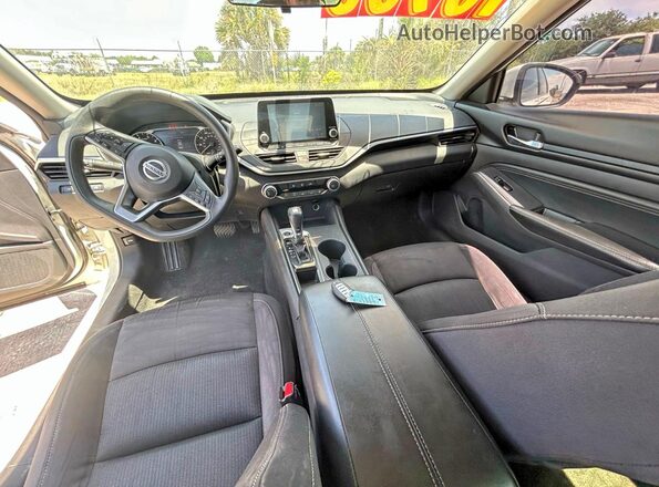 1N4BL4BV7LC198780 2020 NISSAN ALTIMA White Սարքավորումների վահանակի տեսք