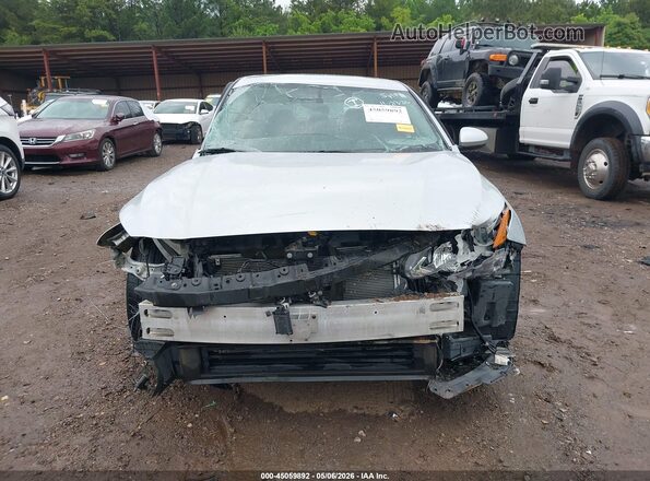 1N4BL4BV7LC207607 2020 NISSAN ALTIMA Silver Widok wnętrza z tyłu